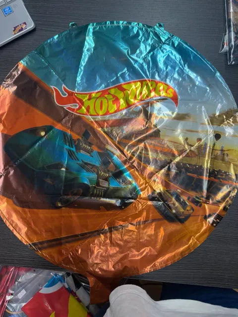 18" hot wheel round balloon